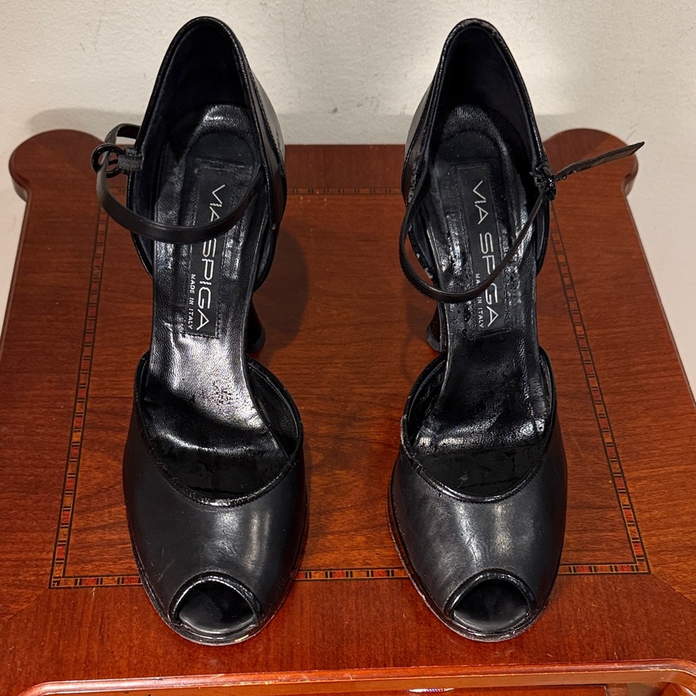 Via Spiga Black Peep-Toe Heels